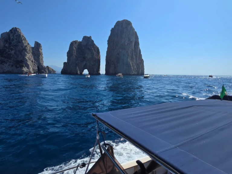 Huur Motorboot met of zonder schipper Mano Marine in Castellammare di Stabia