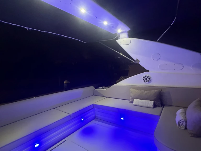 Verhuur Motorboot in Terracina - Trojan Carver 440