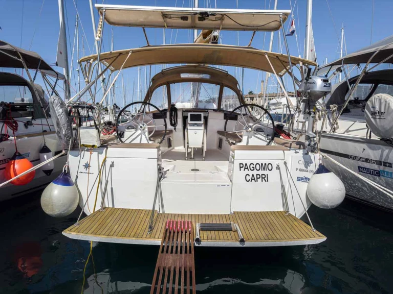 Jeanneau Sun Odyssey 449 te huur van particulier of professional in Pula