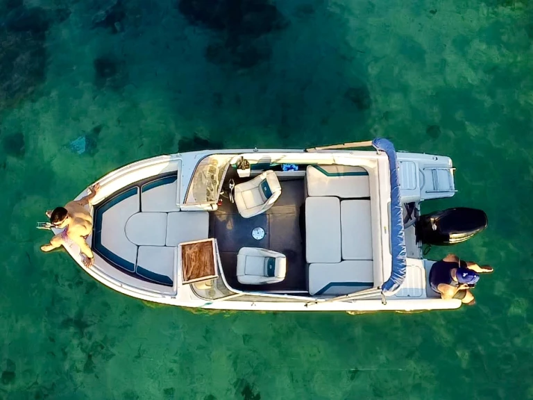 Jachthuur in Sant Antoni de Portmany - Four Winns Freedom 180 via SamBoat