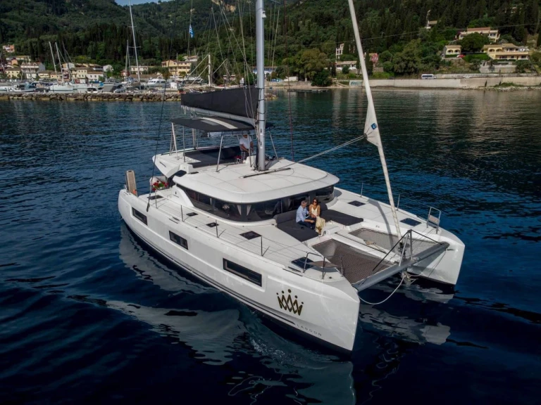 Verhuur Catamaran Lagoon met vaarbewijs