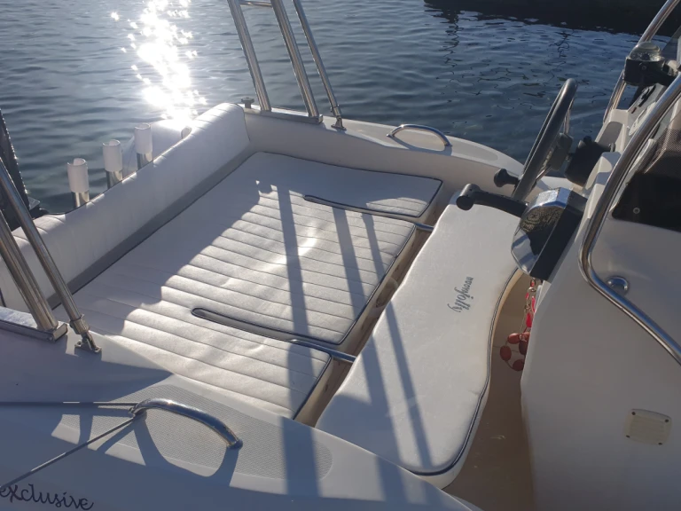 Huur een Nuova Jolly King 500 exclusive in Marseille