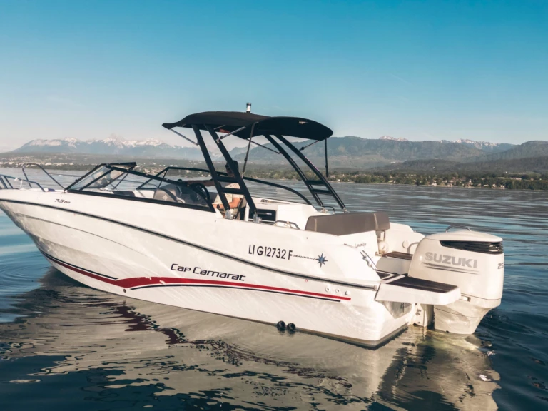 Huur Motorboot met of zonder schipper Jeanneau in Sciez