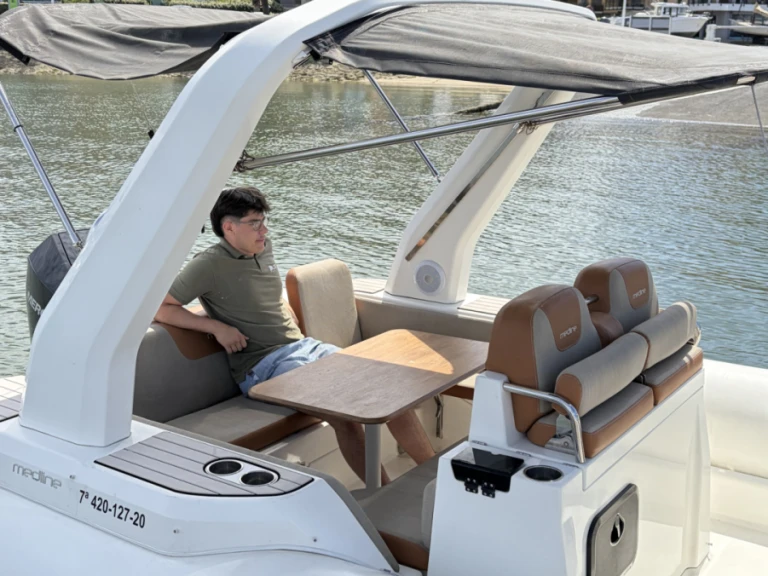 Huur een Zodiac Medline 7.5 in Arcachon