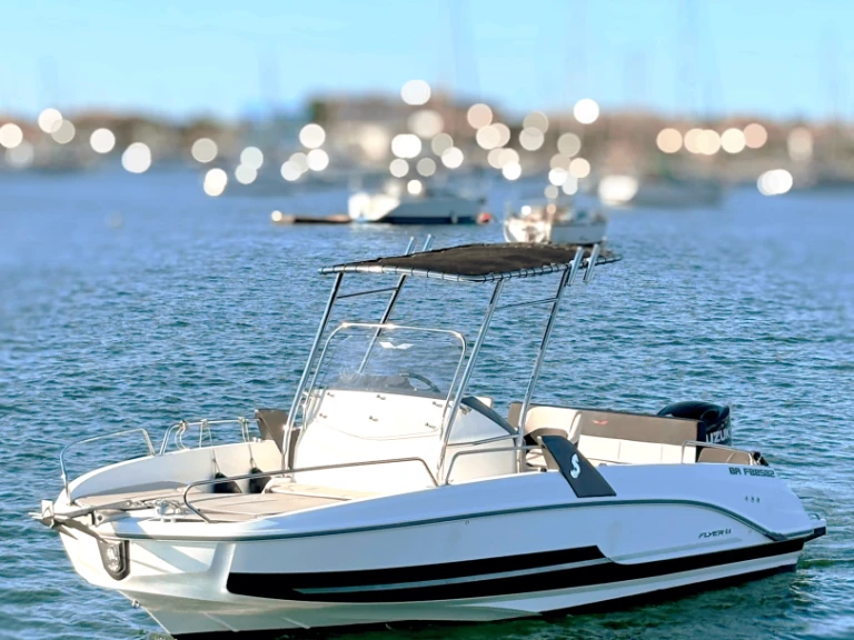 Bénéteau Flyer 6.6 SPACEdeck te huur van particulier of professional in Hendaye