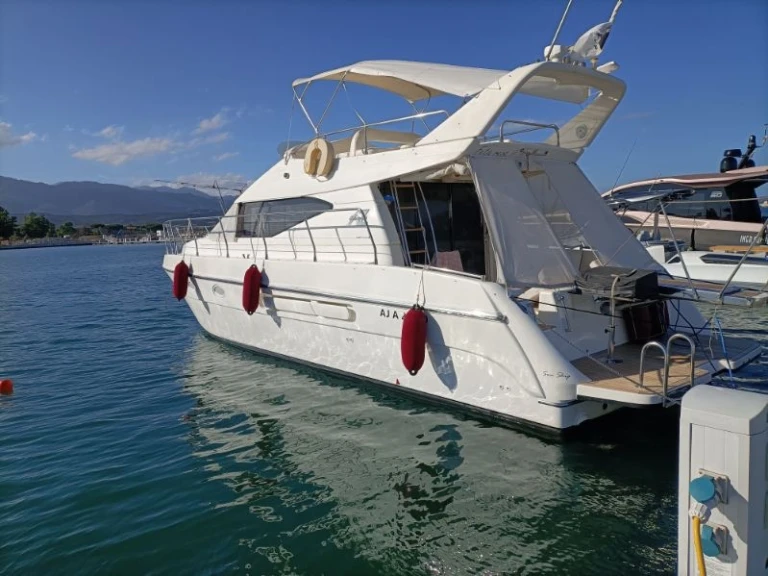 Azimut Azimut 40 te huur van particulier of professional in Porto-Vecchio