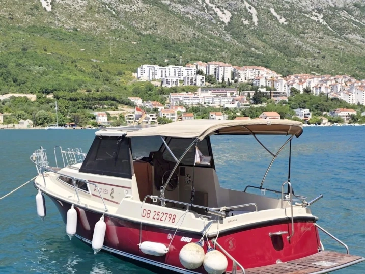 Huur een Bénéteau Antares 660 in Dubrovnik