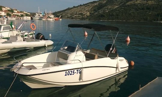 Verhuur Motorboot Quicksilver met vaarbewijs