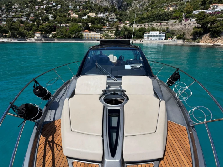 Bootverhuur Cranchi Cranchi M44 HT in Nice Port via SamBoat