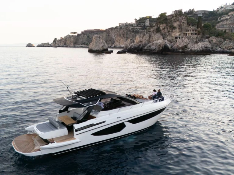 Huur een FIM REGINA 440 in Giardini-Naxos
