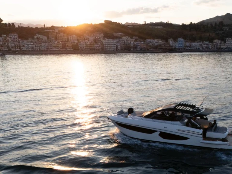 Verhuur Jacht in Giardini-Naxos - FIM REGINA 440