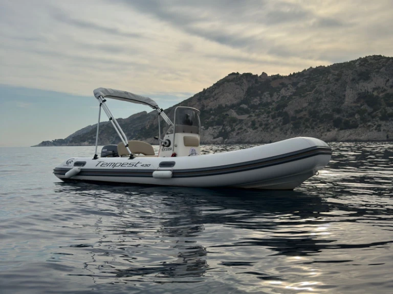 Huur RIB met of zonder schipper Capelli in Marseille