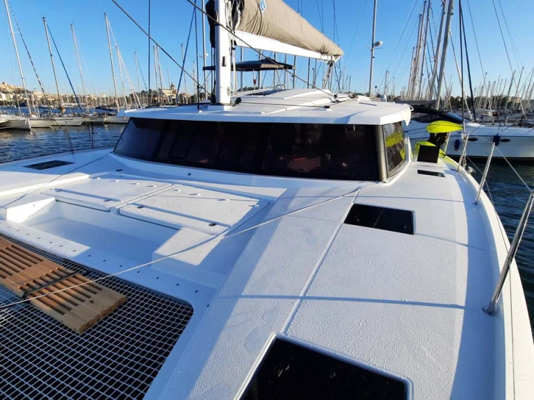 Bootverhuur Fountaine Pajot Astrea 42 in Lefkáda via SamBoat