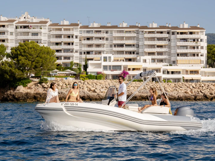 Bootverhuur Zodiac NZo 600  in Palma de Mallorca via SamBoat