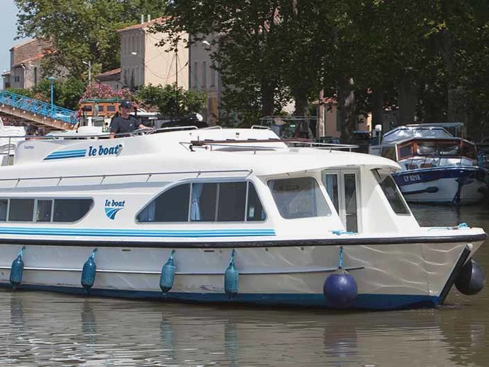 Huur een Le Boat Calypso in Homps