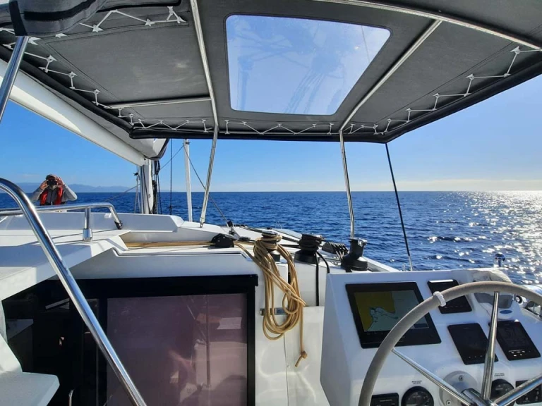 Bootverhuur Fountaine Pajot Astrea 42 in Lefkáda via SamBoat