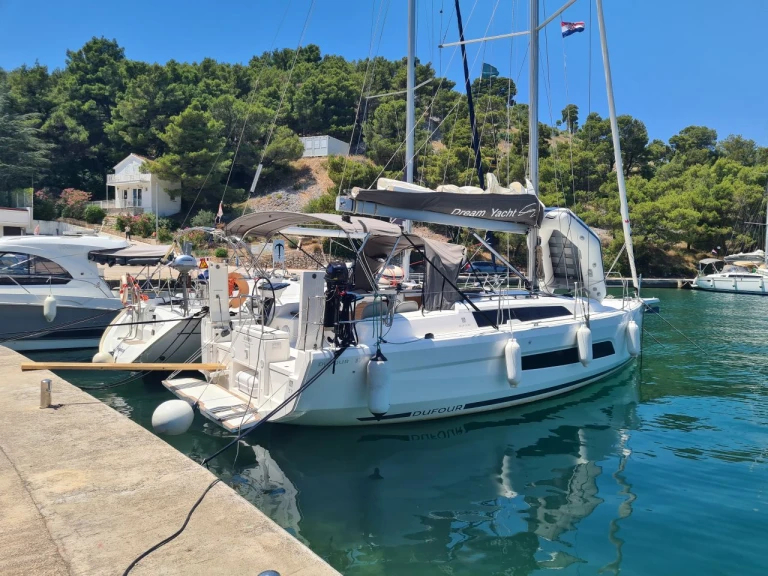 Verhuur Zeilboot in Zaton - Dufour Dufour 37