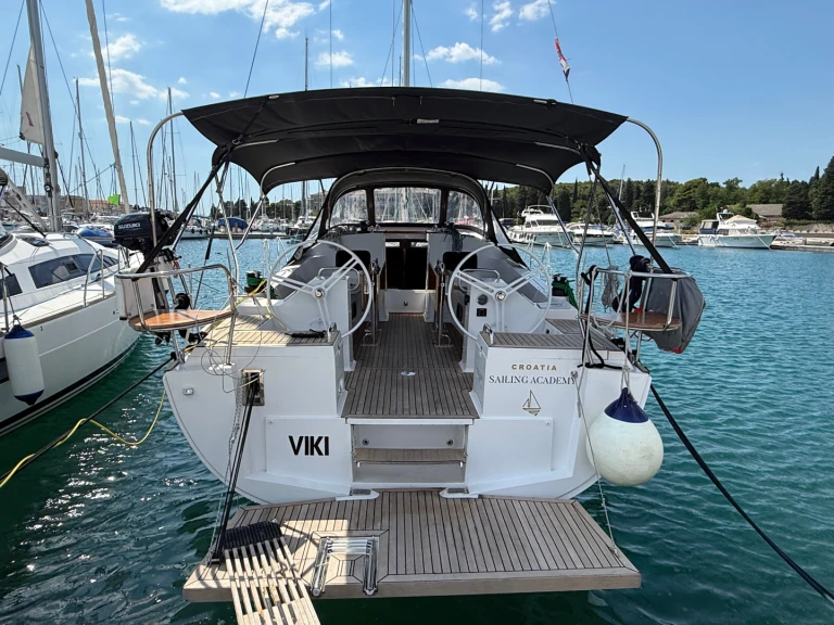 Zeilboot te huur in Pula voor de beste prijs