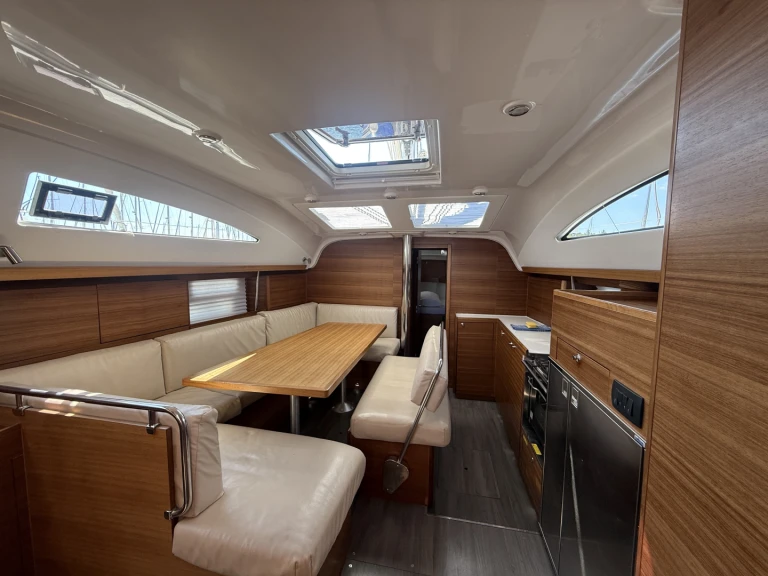 Elan Impression 45.1 te huur van particulier of professional in Pula