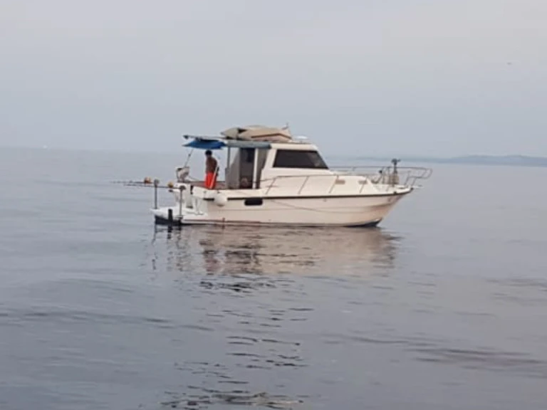 Bootverhuur Općina Supetar goedkoop 800