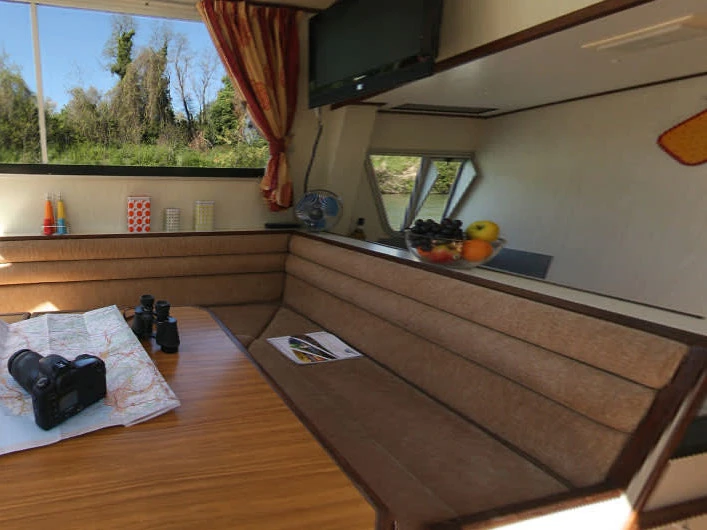 Huur een Le Boat Continentale in Branges