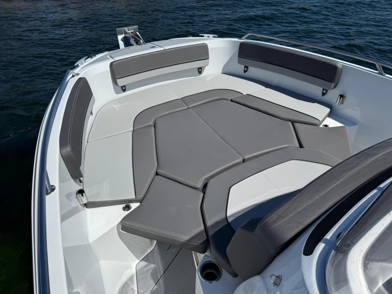 Motorboot te huur in Mèze voor de beste prijs