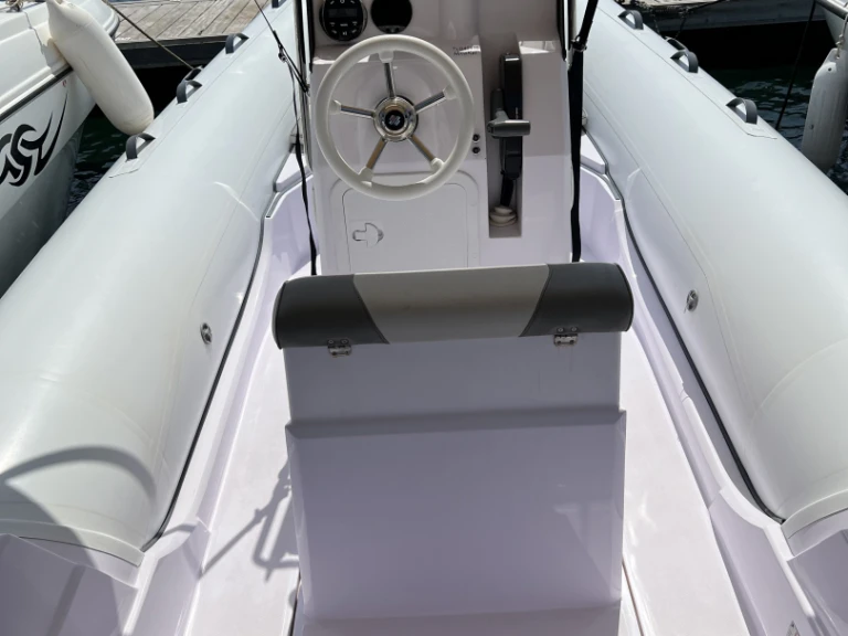 Selva D570FB te huur van particulier of professional in Sainte-Maxime