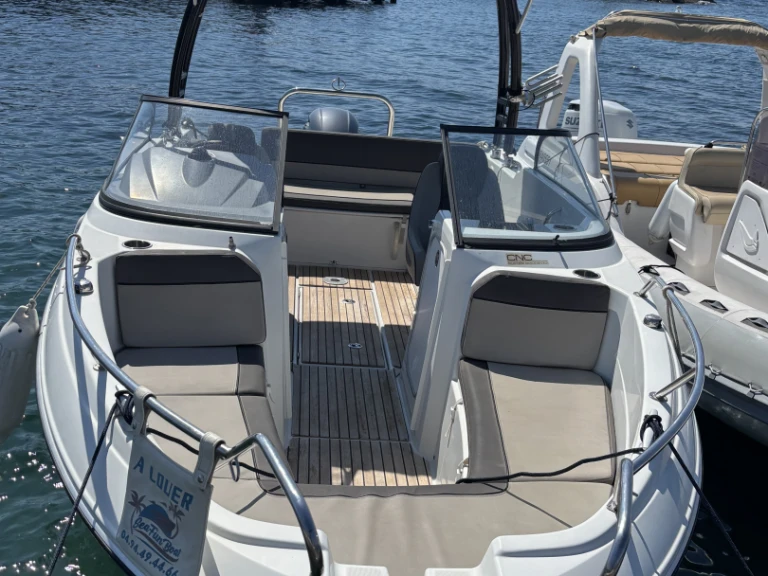 Jachthuur in Les Issambres - Jeanneau Cap Camarat 6.5 BR via SamBoat