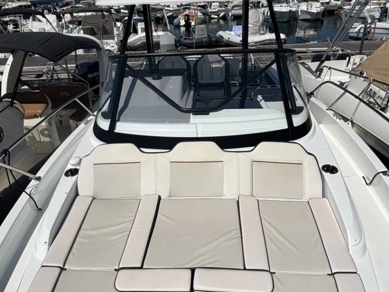 Verhuur Motorboot in Les Issambres - Jeanneau Cap Camarat 9.0 WA