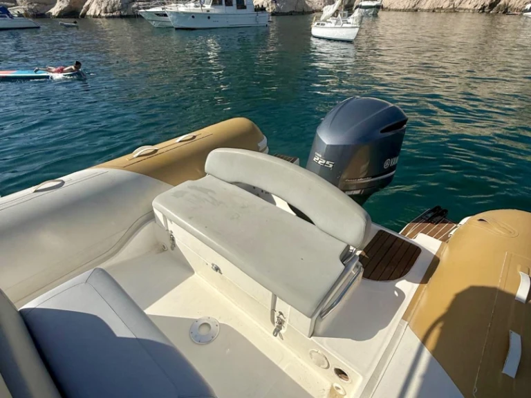 Bootverhuur Capelli Capelli 900 Sun in Marseille via SamBoat