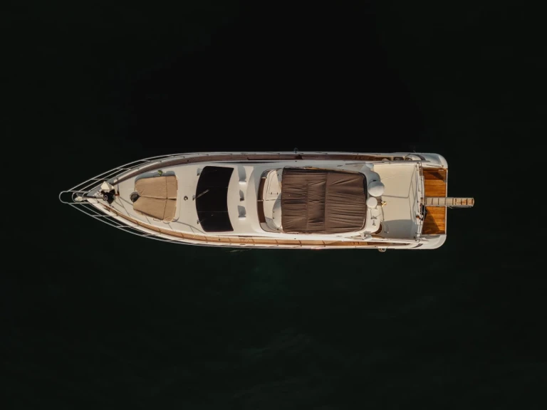 Custom Made custom te huur van particulier of professional in Bahía de Cartagena de Indias