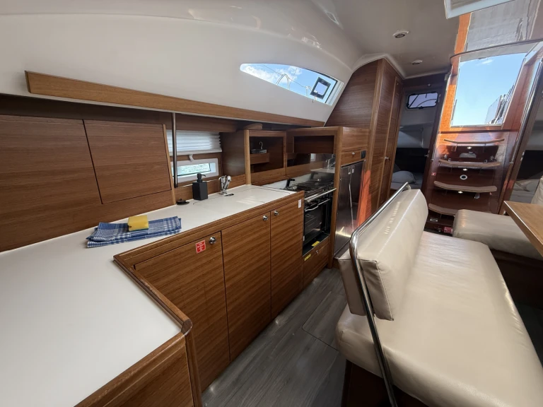 Huur een Elan Impression 45.1 in Pula