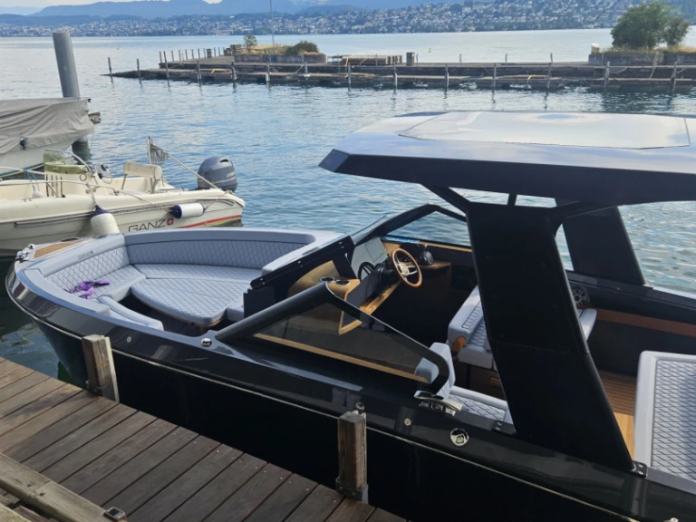 Bootverhuur Zürich goedkoop Ovation 7X