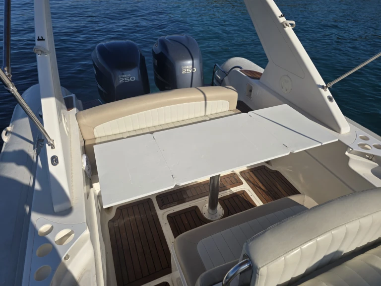 Bootverhuur Frankrijk goedkoop Tempest 900 WA