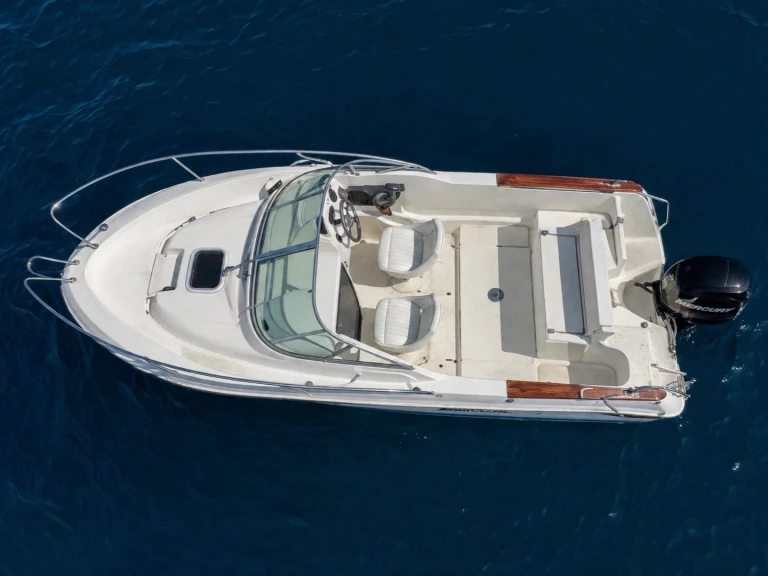 Bootverhuur Jeanneau Cap Camarat 615 WA in Martigues via SamBoat