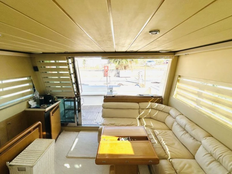 Verhuur Jacht in Saint-Raphaël - Ferretti Altura 45 Fly