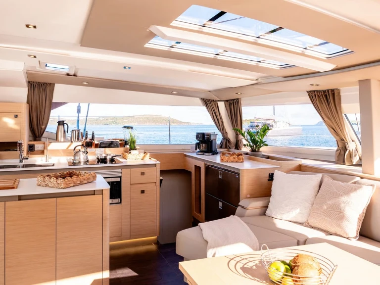 Bootverhuur Cannes goedkoop Aura 51