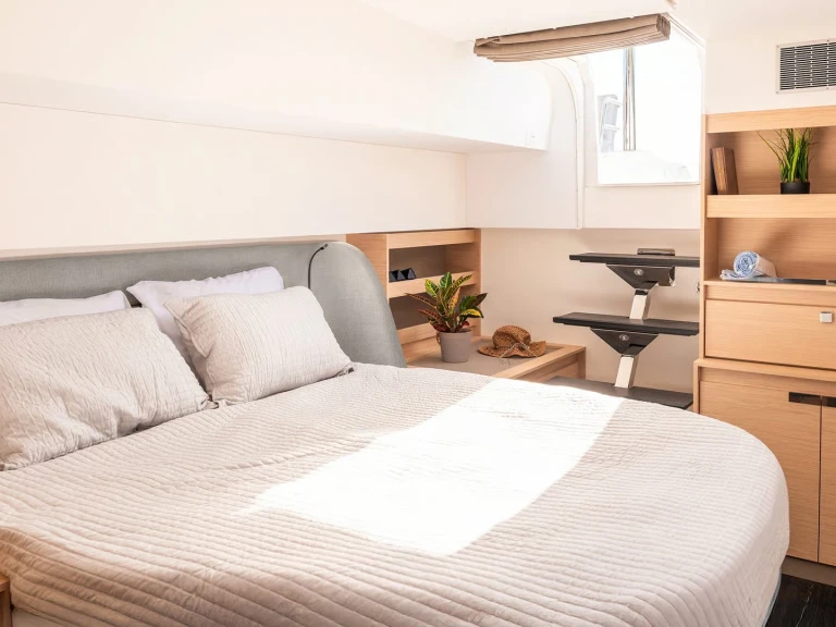 Verhuur Catamaran in Cannes - Fountaine Pajot Aura 51