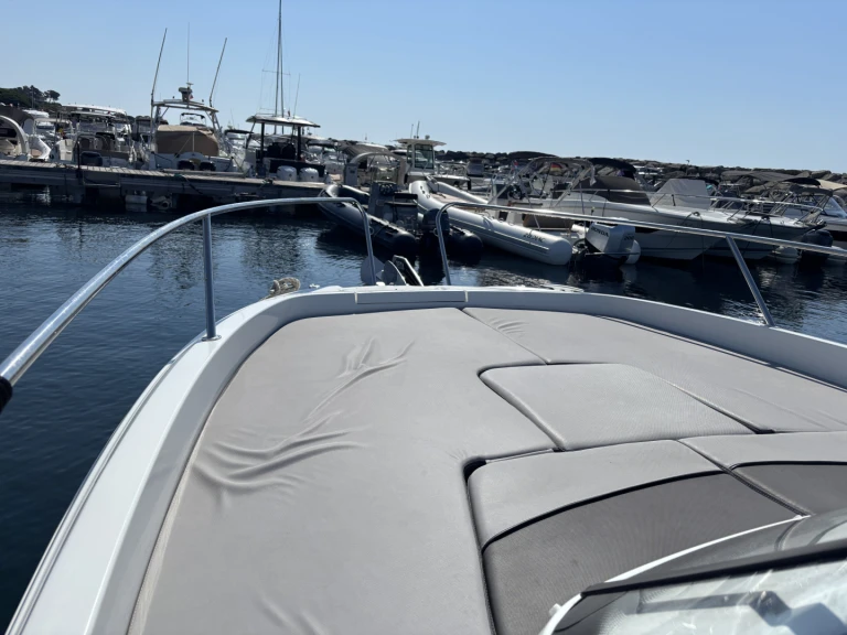 Huur Motorboot met of zonder schipper Jeanneau in Frankrijk