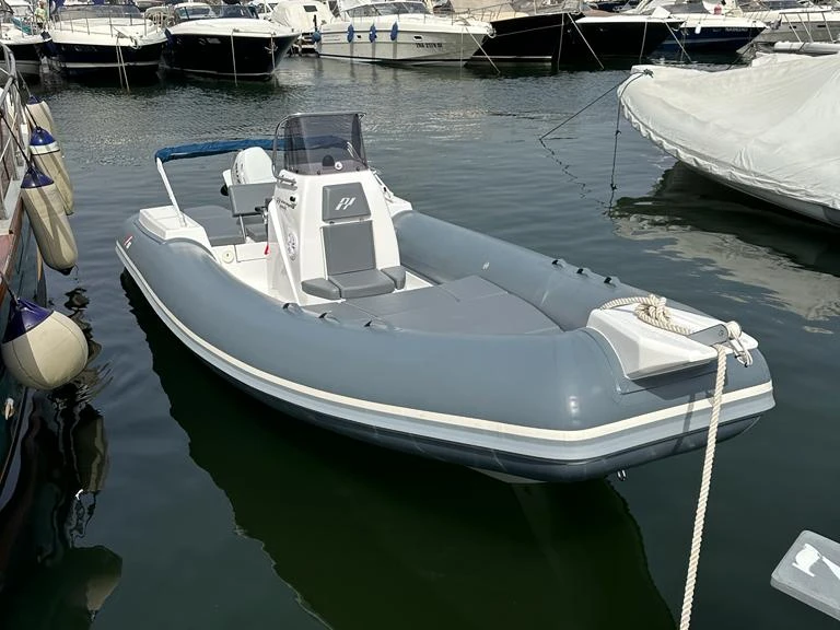 Verhuur RIB Panamera Yacht met vaarbewijs