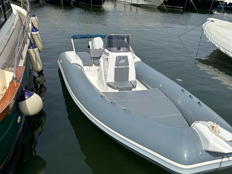 Panamera Yacht PY60 te huur van particulier of professional in Porto di Mergellina