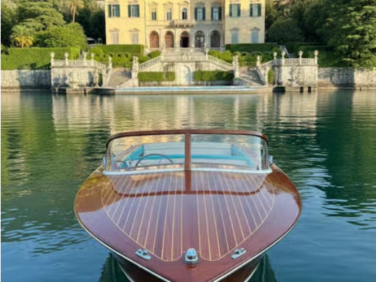 Huur Motorboot met of zonder schipper Marinello in Como (City)