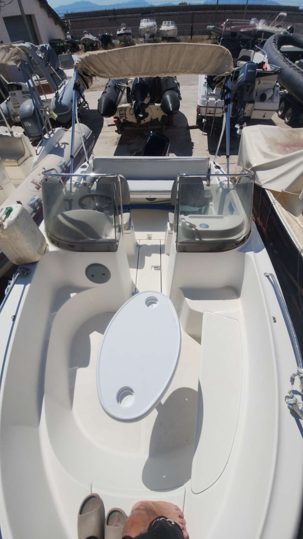 Quicksilver Activ 505 Open te huur van particulier of professional in L'Estaque