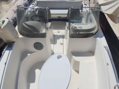 Quicksilver Activ 505 Open te huur van particulier of professional in L'Estaque