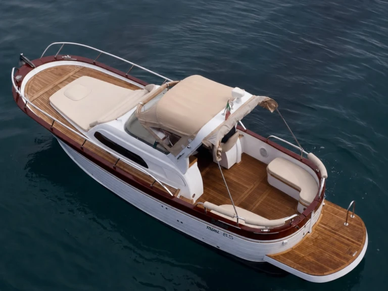 Bootverhuur Mimi 8,50 GOZZO in Capri via SamBoat