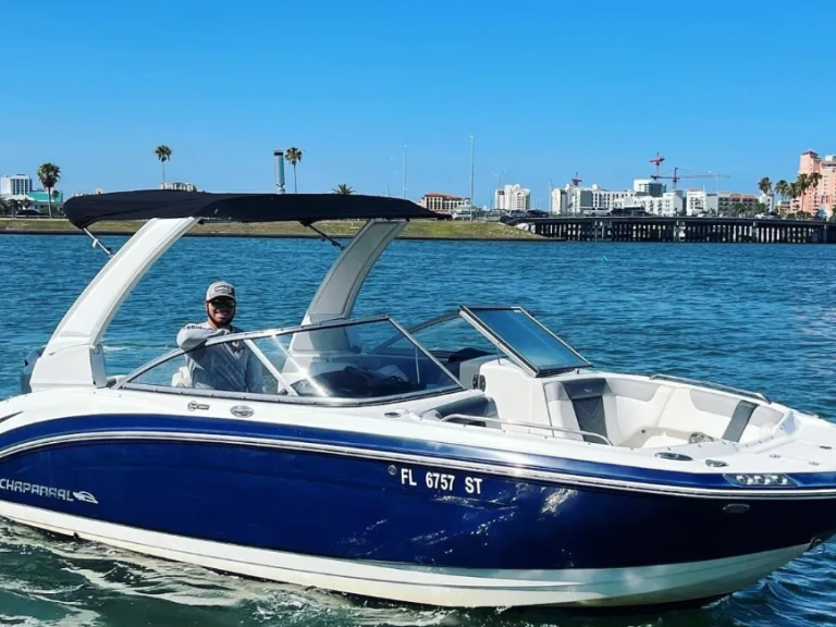 Huur een Chaparral 230 SUNCOAST in Miami