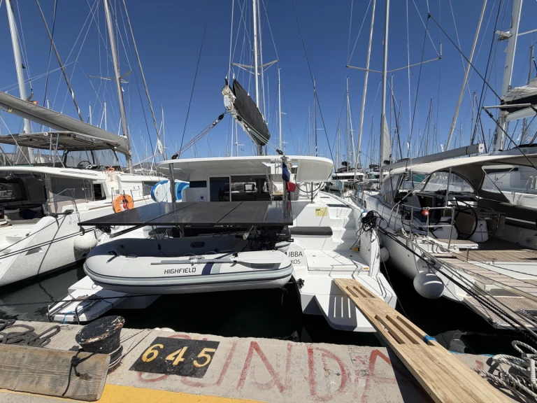 Catamaran te huur in Álimos voor de beste prijs