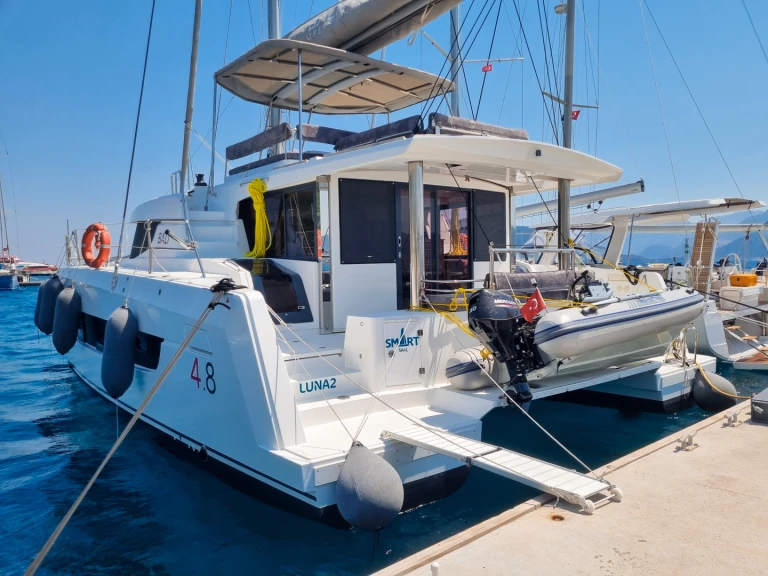 Verhuur Catamaran Bali met vaarbewijs