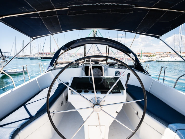 Bootverhuur Bénéteau Oceanis 411 Clipper in Pirovac via SamBoat
