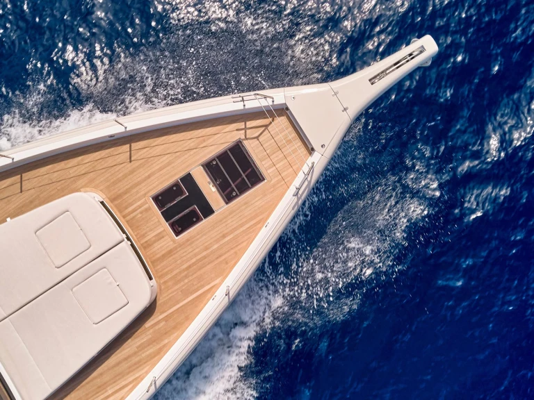 Bootverhuur  Omikron OT60 in Órmos Bay via SamBoat